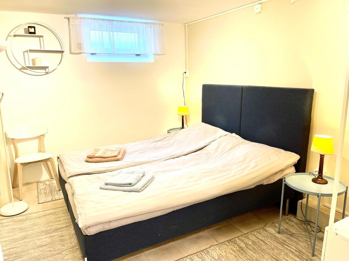 3 Rooms With Private Kitchen & Private Bathroom 5B Йевле Екстериор снимка
