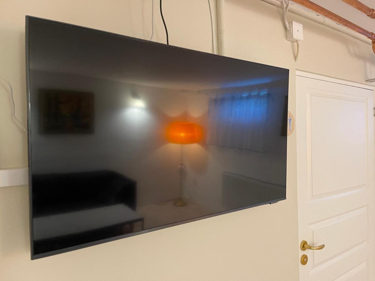 3 Rooms With Private Kitchen & Private Bathroom 5B Йевле Екстериор снимка